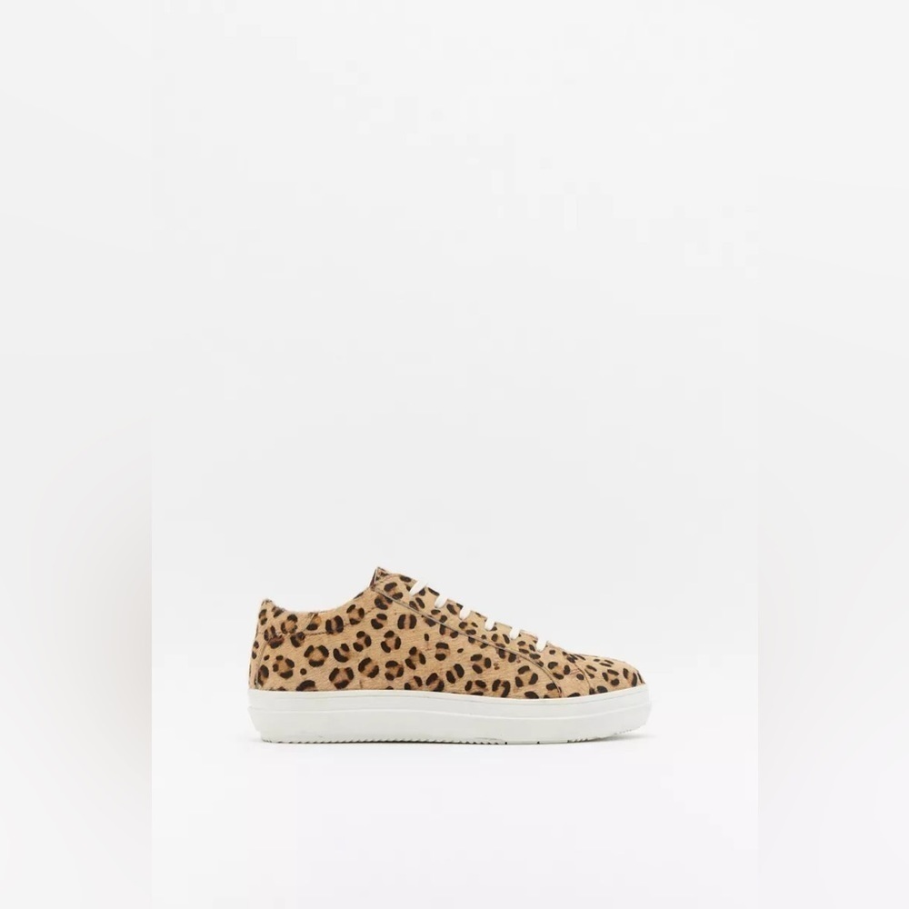 Nasty Gal Cow Print Ponyskin Lace Up Court Sneaker Size 6 - Picture 4 of 4